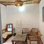 Calm Apartment To Stay